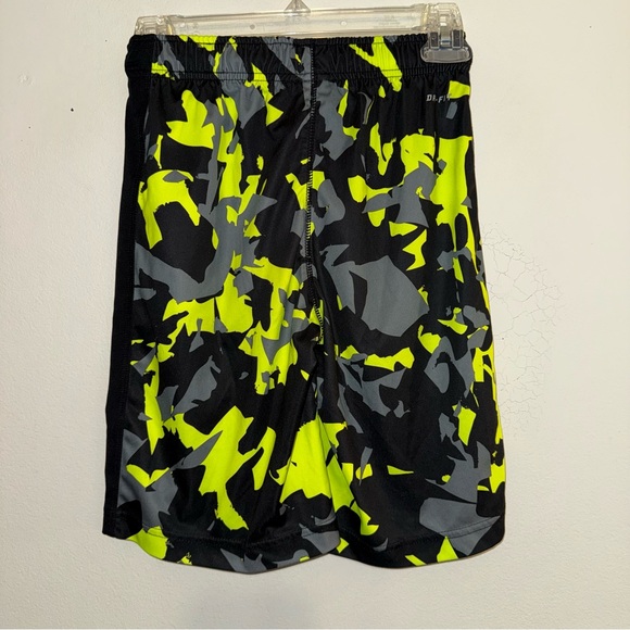 Lot of 2 - Nike Hoodie Top  & Shorts Dri-Fit Youth Size Small Black & Neon - Picture 9 of 12